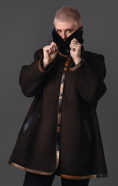 Ebony Suede Shearling Trapeze Coat – Toshiki and Maryszka